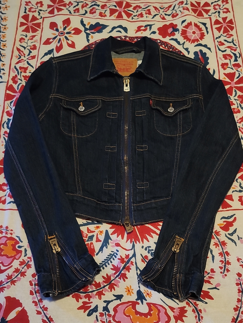 Levis Vintage 90s Womens Dark Blue Crpped Denim Full Zip-Up Jacket